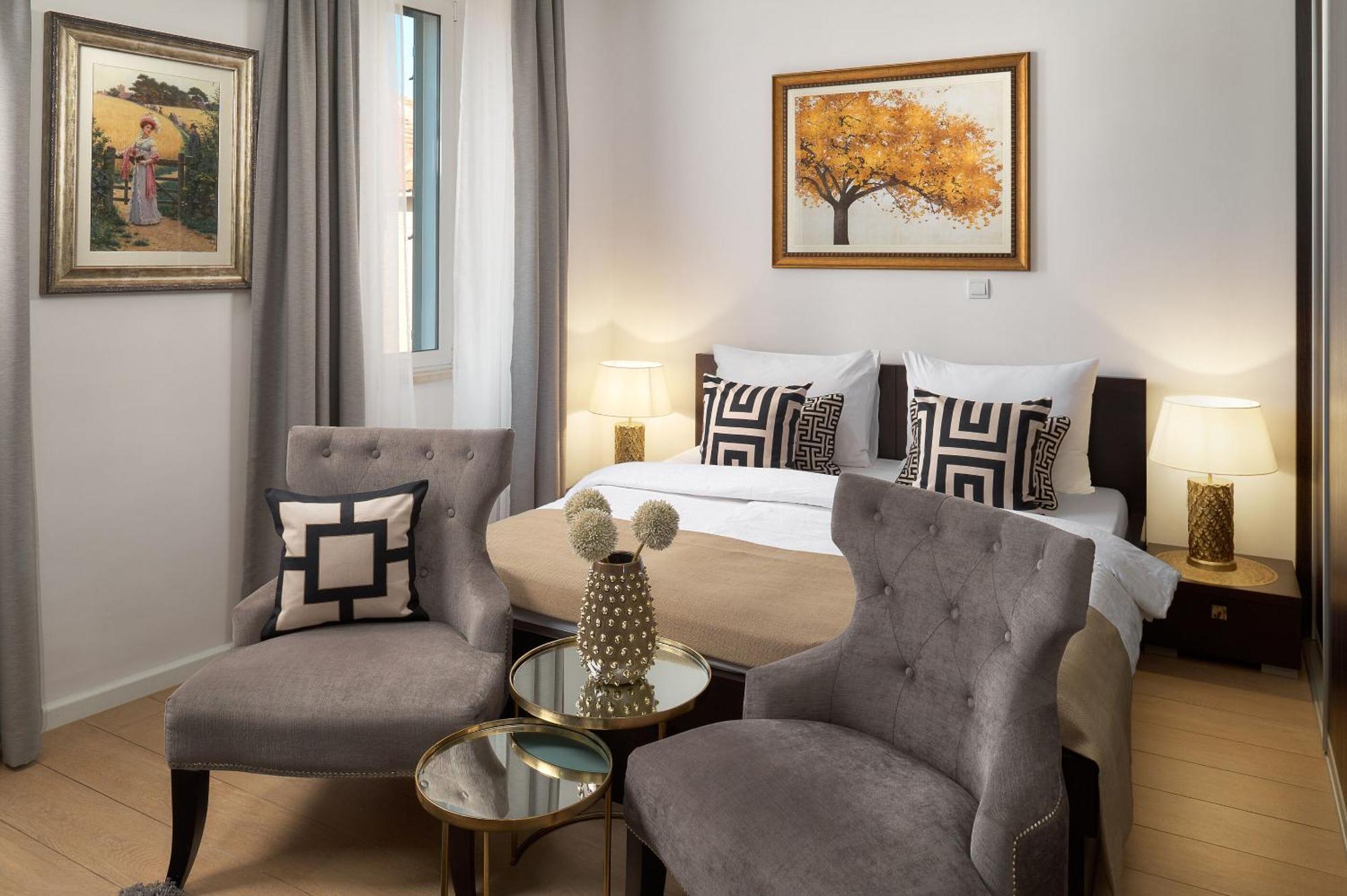 Apartments Studios 81 Спліт Екстер'єр фото